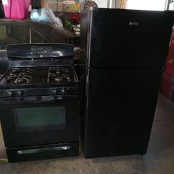HotPoint fridge and kenmore stove Black 