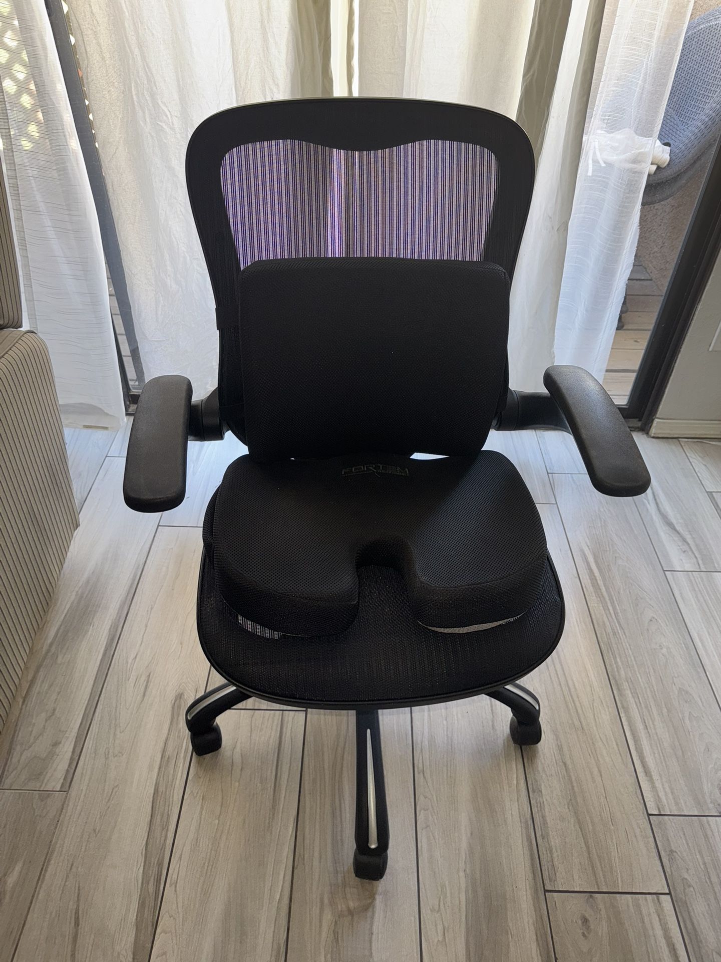 Office chair With Extra Cushions