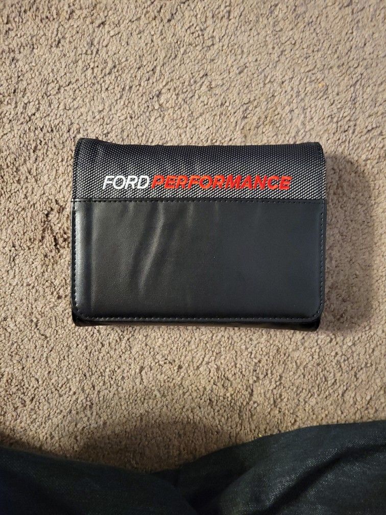 Ford Focus Owners Manual (ST Supplement)