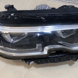 BMW 330i G20 Headlights