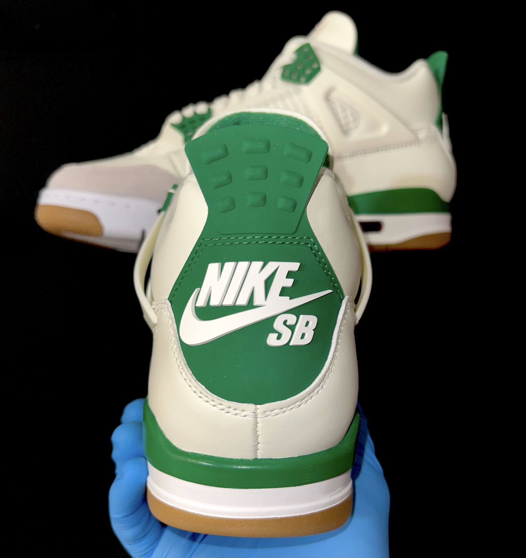 Jordan 4 Nike Sb 100% Authentic 8.5 US 