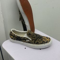 Size 12 Vans Classic Slip-On Skull Tapestry Grape Leaf True White
