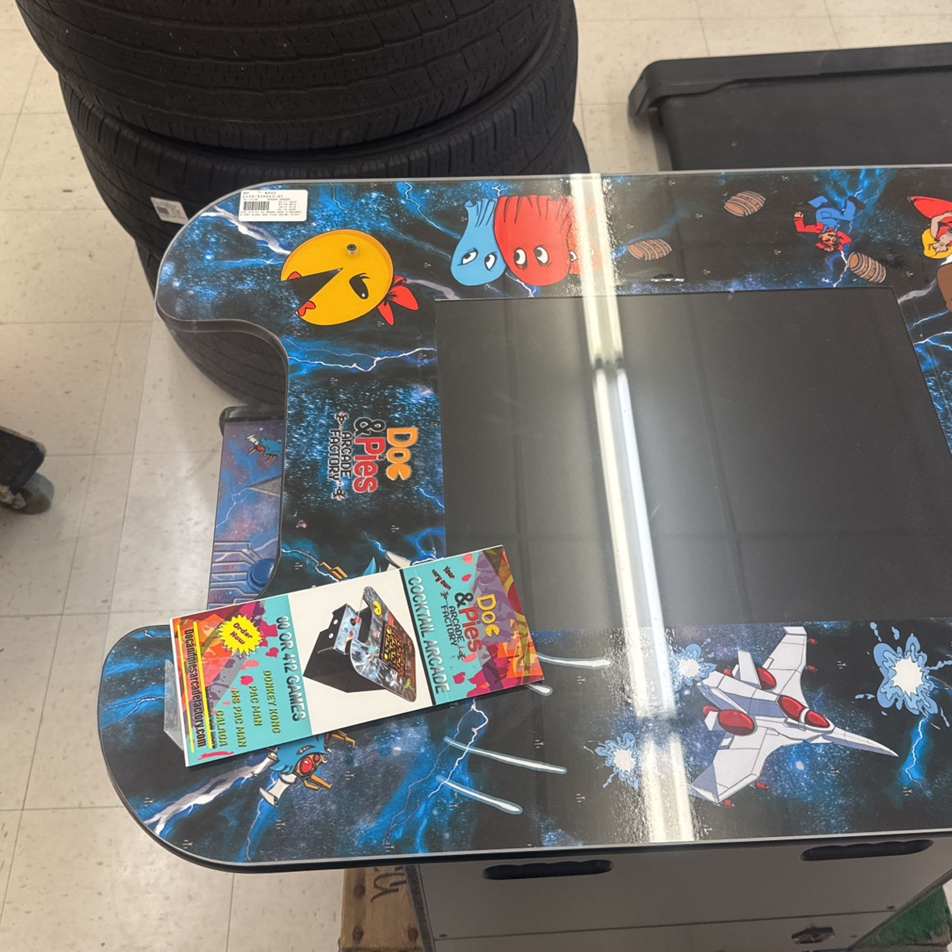 Doe And Pies Arcade Machine