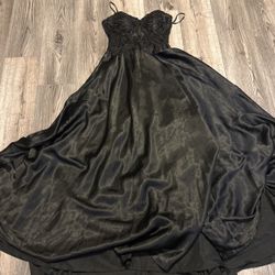 Black ballgown size 5