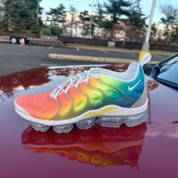 Brand New And Original Men's Nike Air Vapormax Plus Sneakers Sizes 11