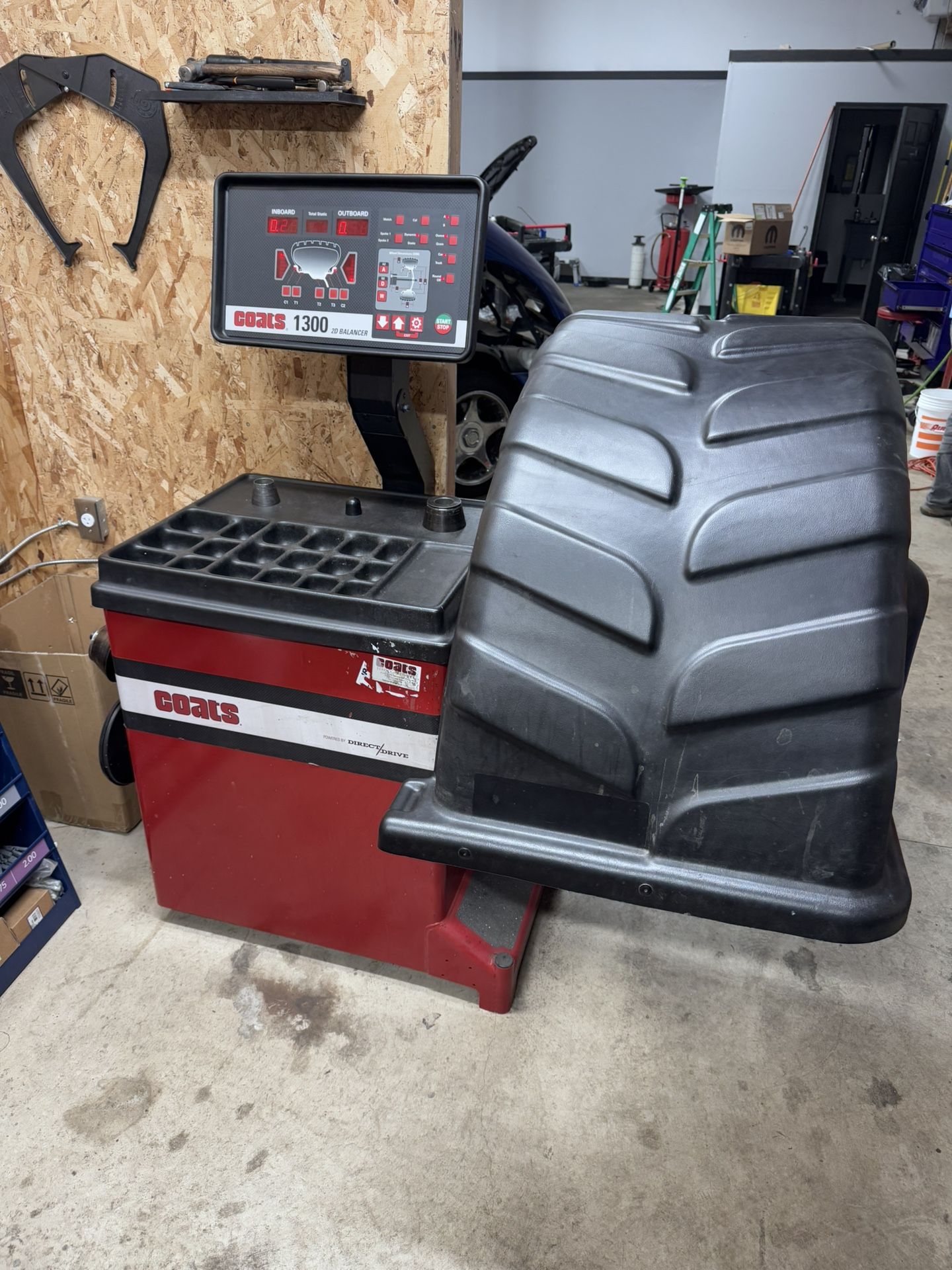 Tire Machine And Balancer