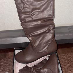 Brown Womens WIDE CALF boots Size 9