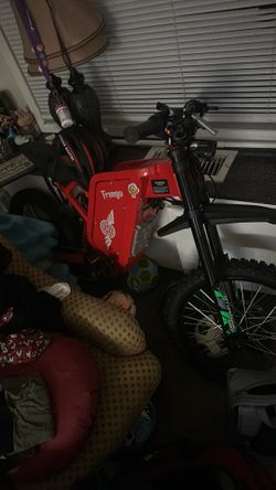 Red Freego Electric bike✅ 52 mph. with helmet included