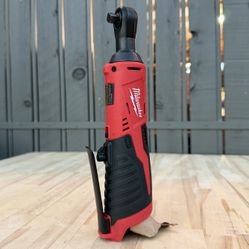 Milwaukee M12 12V Lithium-lon Cordless 3/8 in. Ratchet (Tool-Only