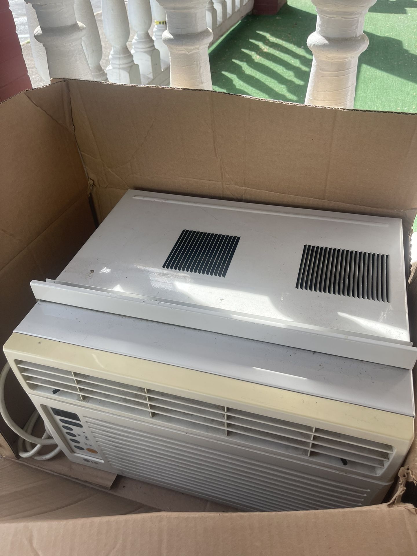 6500 Btu LG Air Conditioner 