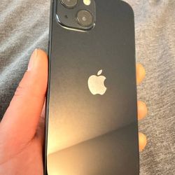 iPhone 13 128GB Midnight - Free Apple Battery Replacement Ready!