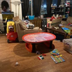 Lighten McQueen Race Track Car Table 