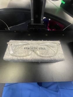 Ray-Ban Glasses With Cloth and Case 