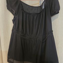 cute plus size top 🖤