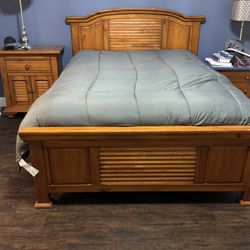 Queen/Full Bedroom Set