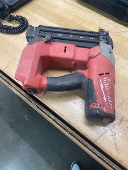 Milwaukee nailer and stapler