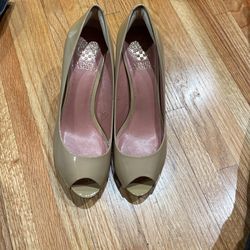 Vince Camuto