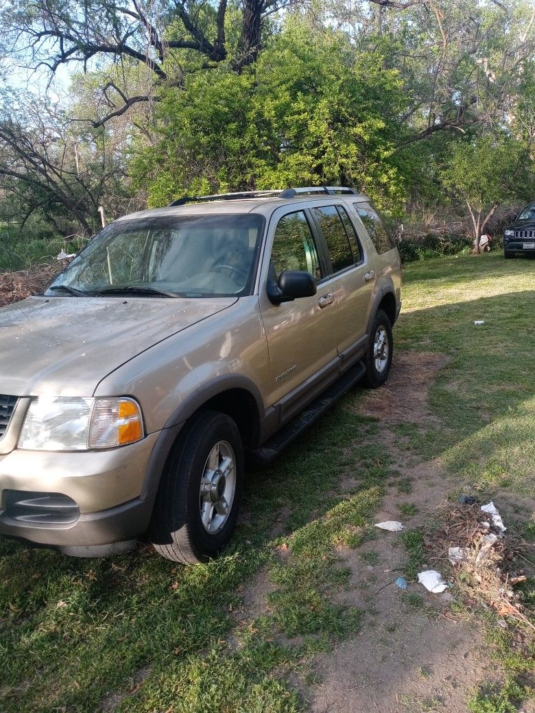 Ford Explorer 2002 4x4 Motor V6 Very Good Condition