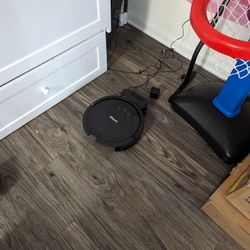 Shark Robot Vacuum 