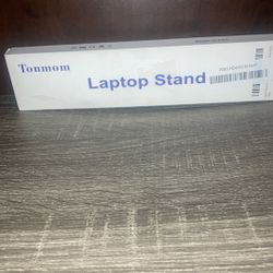 Laptop stand
