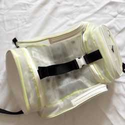 GUESS Travel/Gym bag