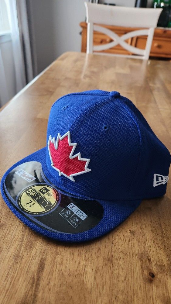 Baseball Hat. New. Toronto Blue Jay. Cap