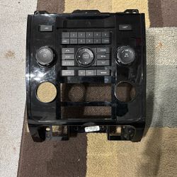 Ford Escape Radio/CD Player