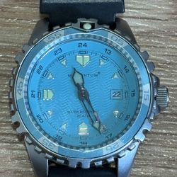 Vintage Momentum M1 Men's 200m Divers Watch - Blue Wave Dial - Black Rubber Band