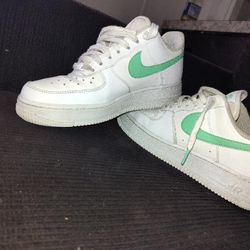 Women's 8 Air Force Ones Nike Low Green Glow