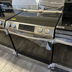 Samsung Stainless Steel Electric Slide In Stove With Air Fryer Oven 