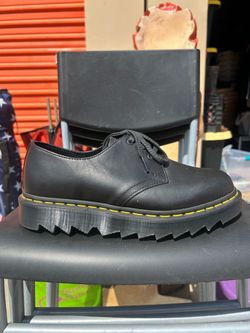 Dr. Martens Black Leather Platform Oxford Shoes size 8