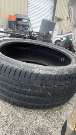 One tire Pirelli Pzero 242/40 R20