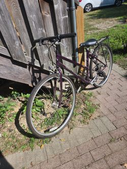 ***LIKE NEW Gary Fisher Zebrano Hybrid Bike 15.5" 26in Tires PERFECT CONDITION. w/ Rack