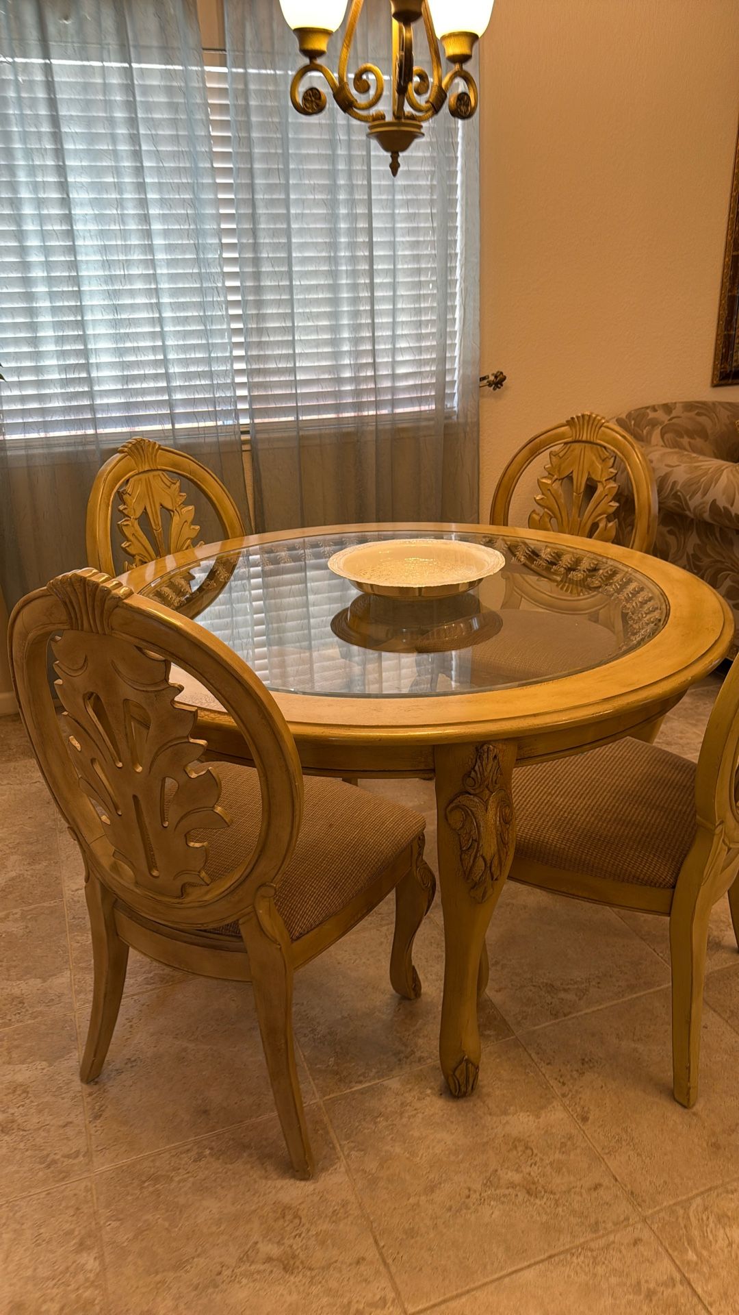 Round Glass Table And 4 Chairs