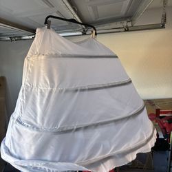 Crinolina/ Underskirt