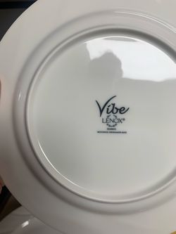 Lenox Vibe 26-Piece White Porcelain Dinnerware Set & Serving Pieces