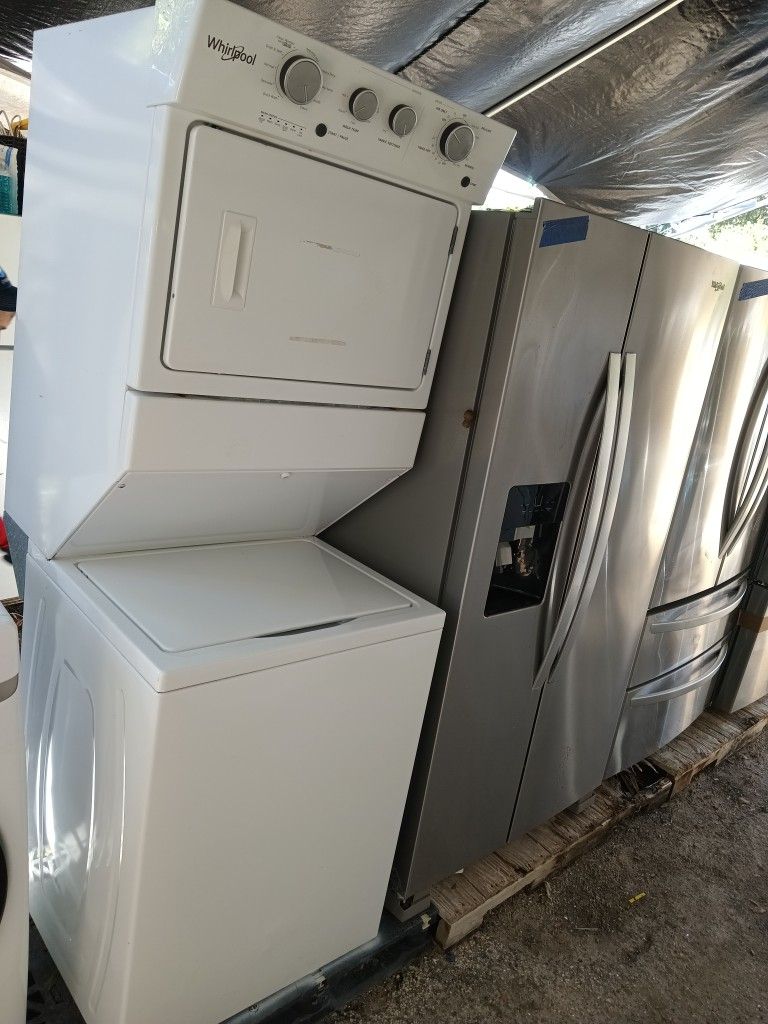 Whirlpool Washer And Dryer Stackable Works Good π―π