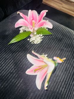Cosages and boutonniere sets