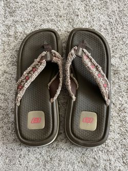 Skechers flip-flops