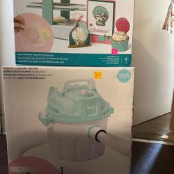 We R Memory Keepers Mold Press Machine And Vacuum With 12 Plastic Sheets 