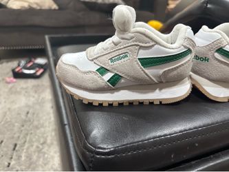 Reebok Sz 6c