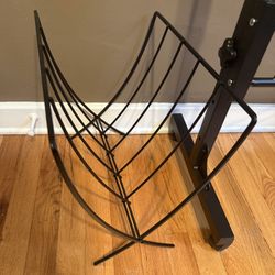 Black Metal Magazine Rack