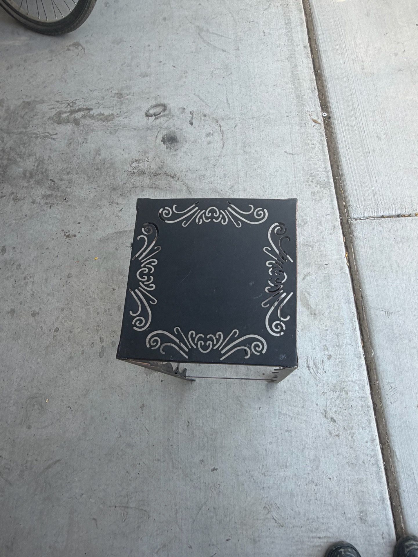 Mini table
