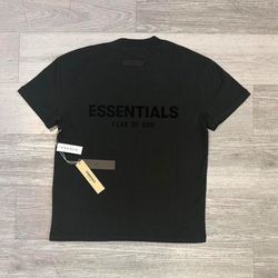 Essentials t shirt black large