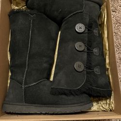 UGG Bailey Button Triplet Black 1873