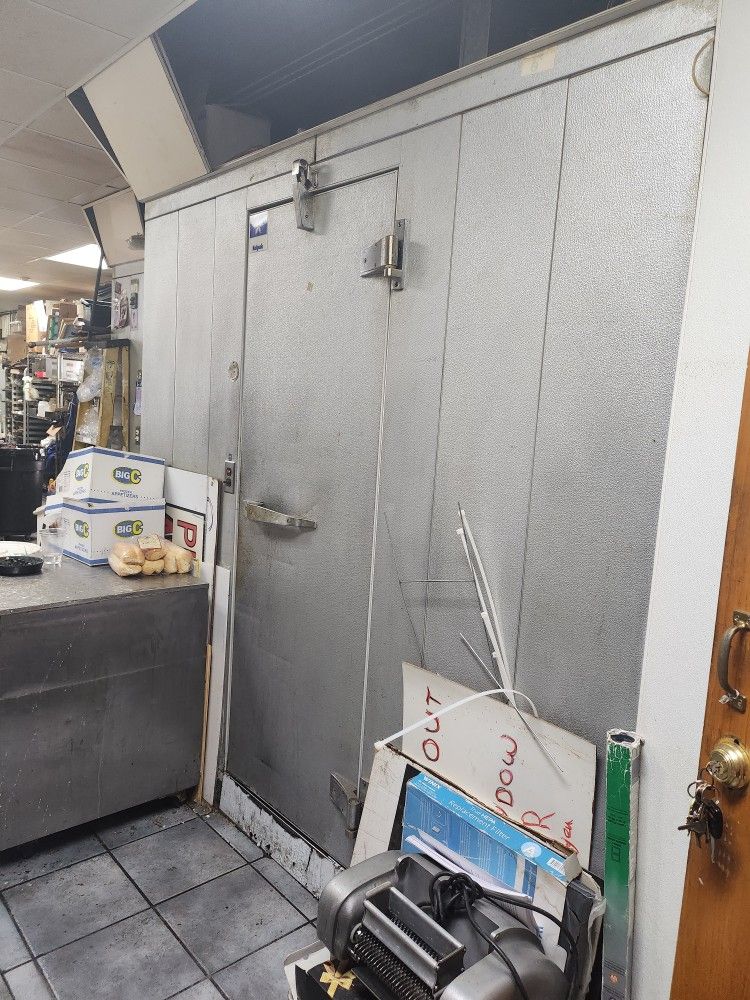 Commercial Restaurant Walk-In Cooler with Floor Walk In 