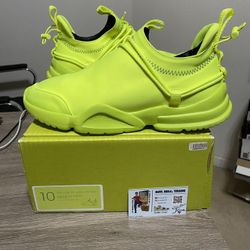 Size 10 mens - VNDS John Geiger 002 Low Volt University Gold