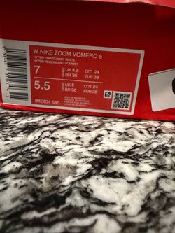Nike Vomero 5