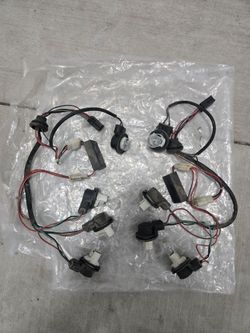 96-04 FORD MUSTANG SELLING SEQUENTIAL PLUG AND PLAY WIRES