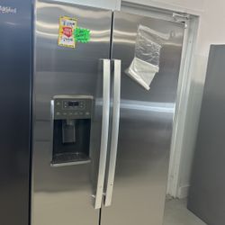 Brand New GE Refrigerator | 1 Year Factory Warranty | We Finance 